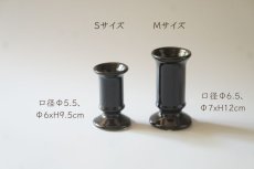 画像2: 御仏壇用の花器（黒または白、9.5cm） (2)