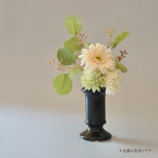 画像1: 御仏壇用のお供え花（ガーベラ（ペールピンク）とポンポンマム） (1)