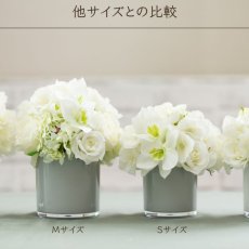 画像5: お悔やみ用のアレンジメント（高級造花、Mサイズ、ホワイト or グレー） (5)