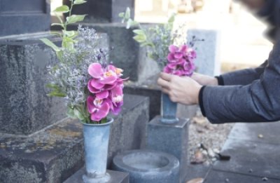 画像3: お墓用高級造花 【MEMORIES PREMIUM】蘭の花束（ピンク・Mサイズ・１対）