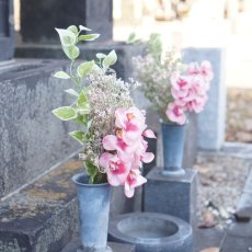 画像3: お墓用高級造花 【MEMORIES PREMIUM】蘭の花束（ピンク・Mサイズ・１対） (3)