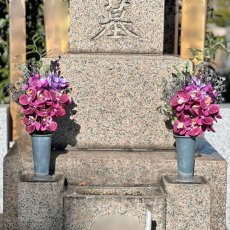 画像4: お墓用高級造花 【MEMORIES PREMIUM】蘭の花束（紫・Lサイズ・１対） (4)