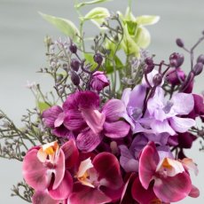 画像2: お墓用高級造花 【MEMORIES PREMIUM】蘭の花束（紫・Lサイズ・１対） (2)