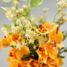 画像2: お墓用高級造花 【MEMORIES PREMIUM】蘭の花束（黄色・Mサイズ・１対） (2)